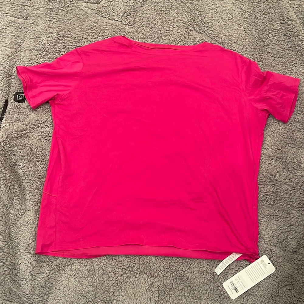 NWT CRZ Yoga short sleeve shirt in Granita pink medium loose fit